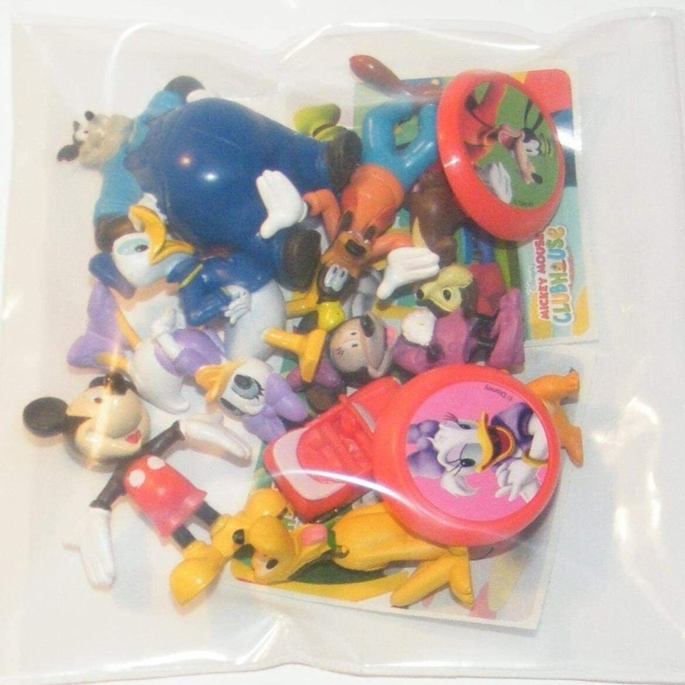 Mickey Mouse Clubhouse Deluxe Figure Set of 10 with 2 Stickers and 2 Rings - Picture 6 of 6